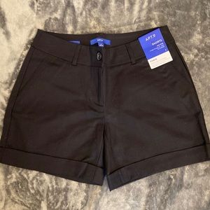Apt.9 Shorts Size 4